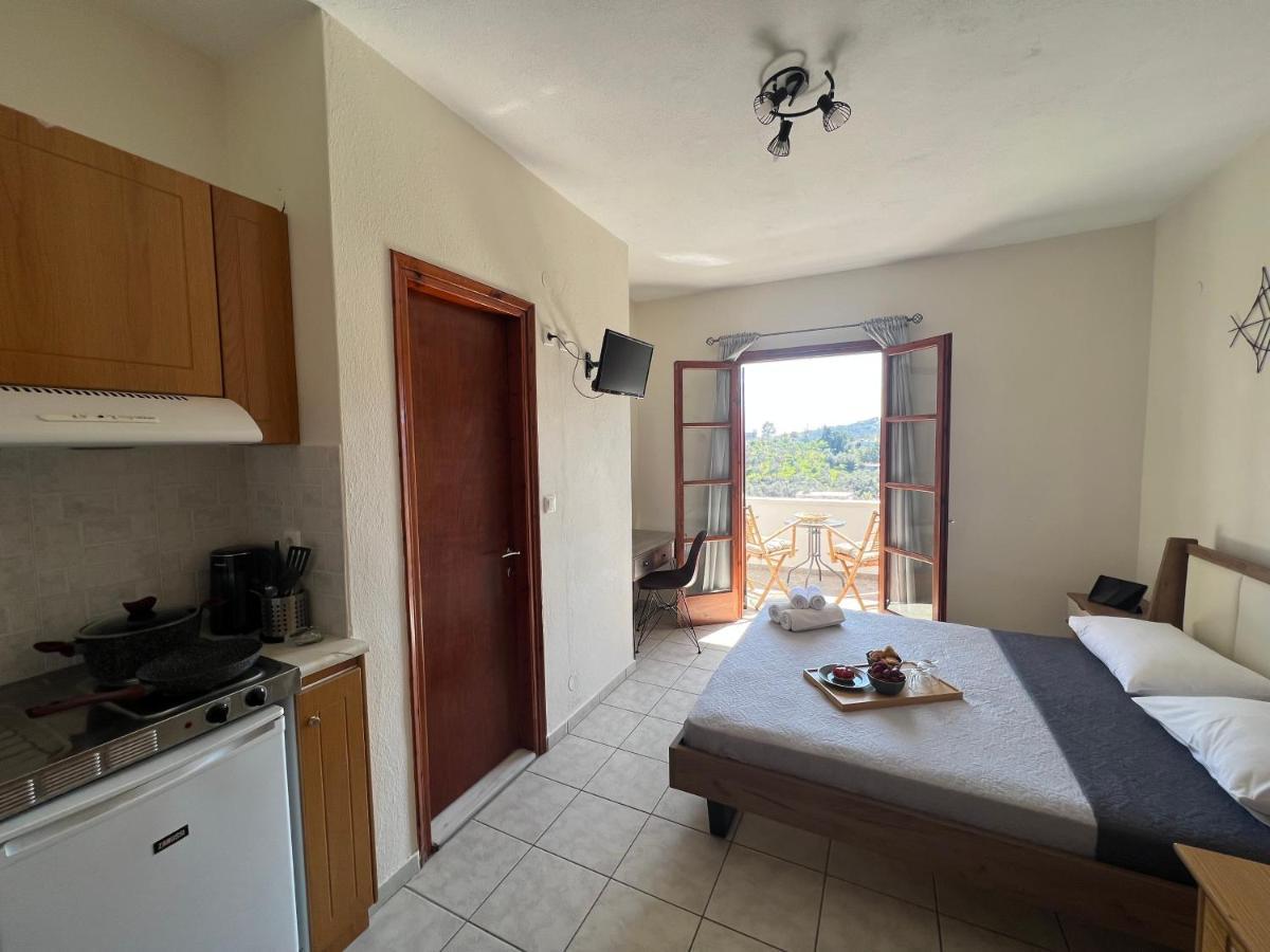 Jimmy'S Guest House Skiathos Экстерьер фото