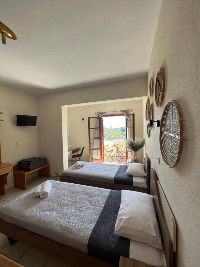 Jimmy'S Guest House Skiathos Экстерьер фото